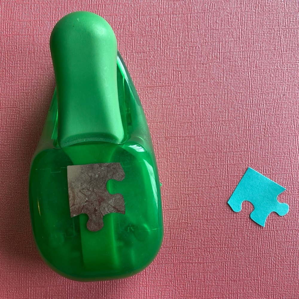 EK Success Paper Shaper - X-Large Puzzle Piece Punch